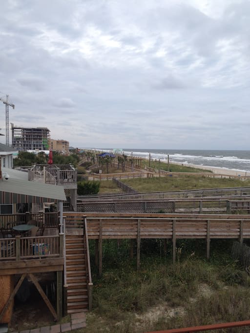 The CB Boardwalk is just minutes away. Walk on the street or in the sand and you'll be there either way in less than 2 minutes