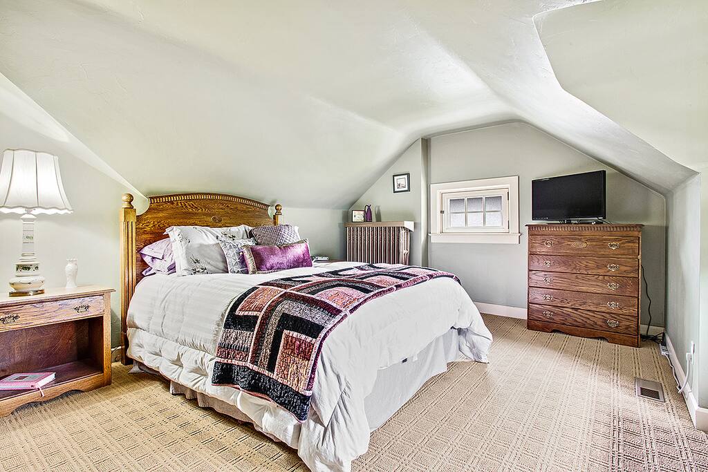 Guest Room 1