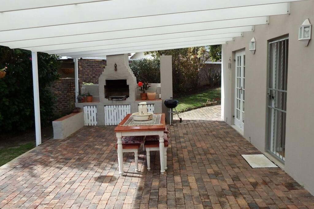 Verandah with build in braai