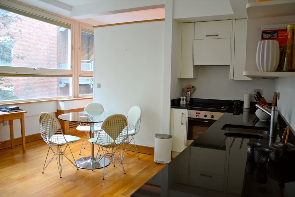Modern design and features are characteristic of the flat.
Show photo list