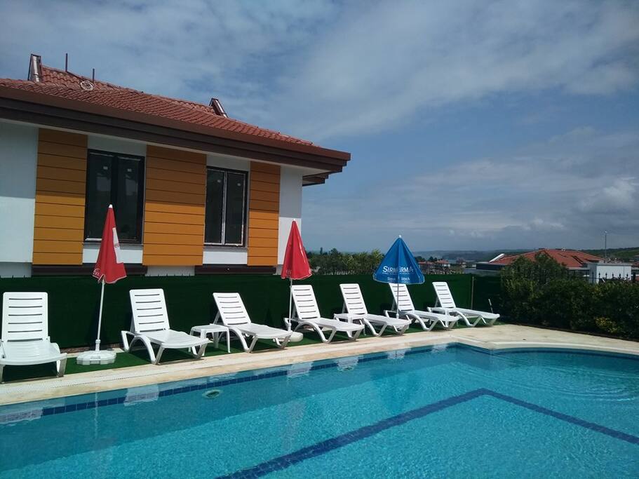 Dikçatı Şile Pansiyon Havuz