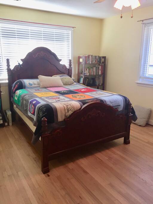 Main bedroom.