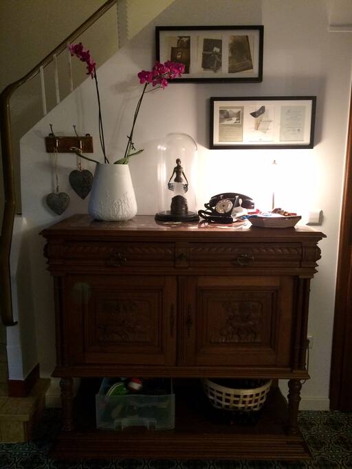 Reception desk