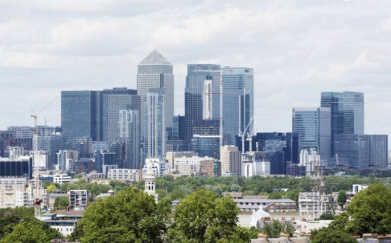 Elegant historic 7 bedroom house Greenwich London gallery image 5