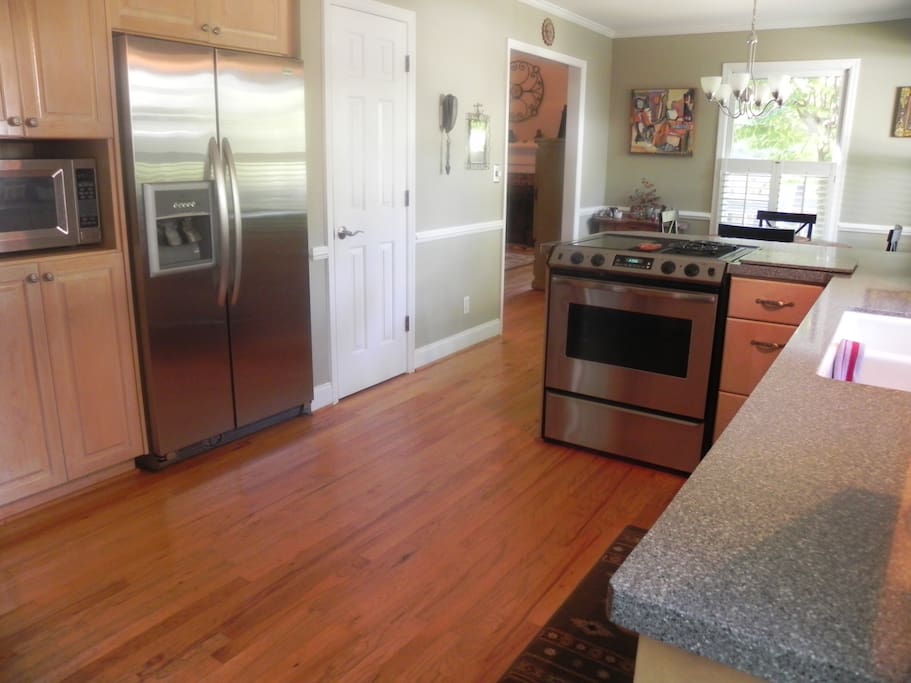 Great fully equipped kitchen with stainless appliances and Corian countertops. Seating for six in the breakfast area.