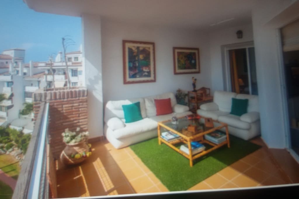 Smaller Terrace with sofa area