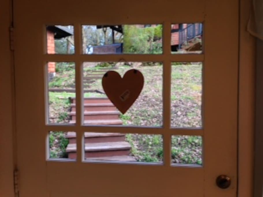 Follow the steps to the cozy and quaint Family Farm cottage