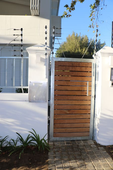 Pedestrian entrance to building