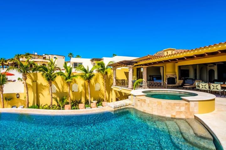 Cabo San Lucas Beachfront Villas For Rent Cabo San Lucas Beachfront Villas For Rent