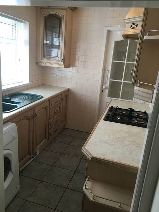Full Cooking facilities