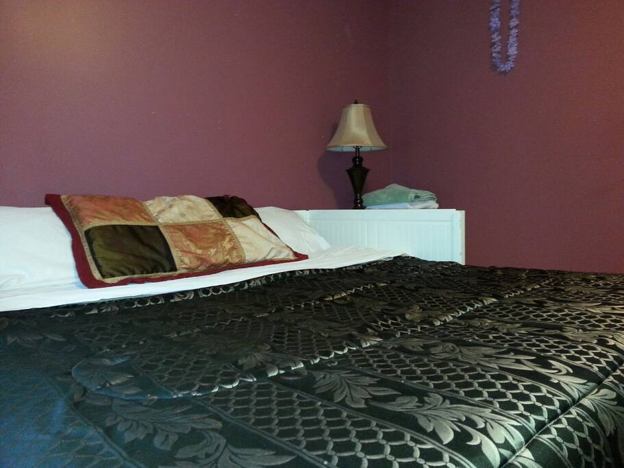 Private Bedroom - King Bed