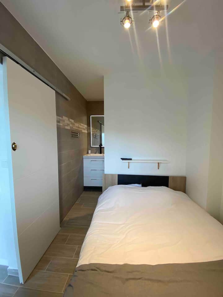 Superbe Appartement Rénové à Neuf à 100m De La Mer - Antibes