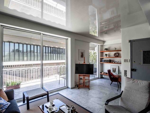 Acropolis View “Peripatos” Apartment gallery image 3