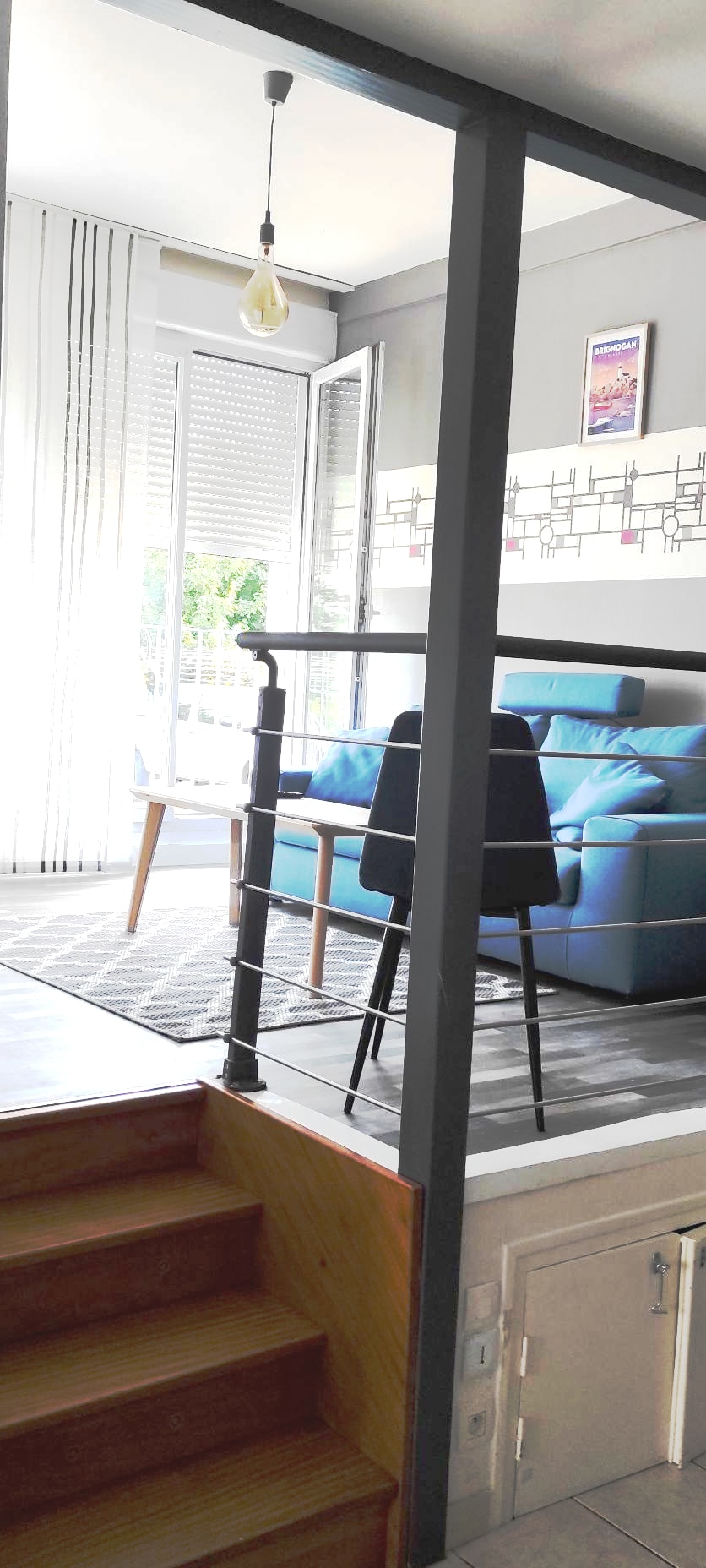 Დასაჯდომი ადგილი გასაშლელი დივნით