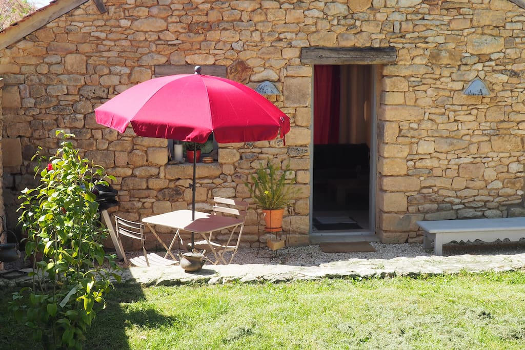 terrasse barbecue, vu sur jardin
