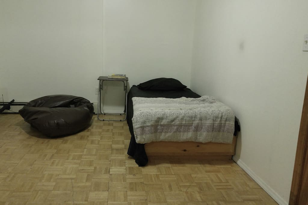 the privet bedroom