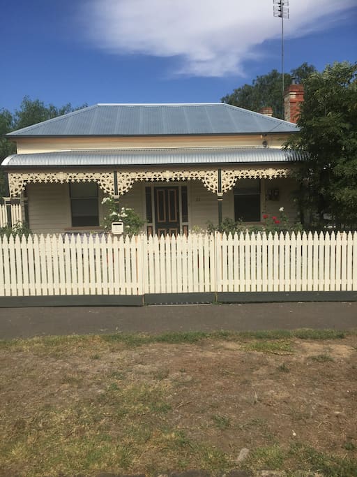 Just a really pretty picture in the sunlight. Comfortable and quaint.
