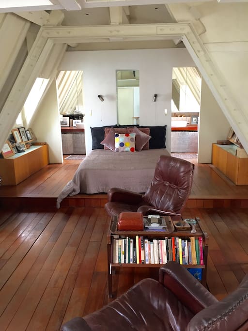 Towards the bed platform