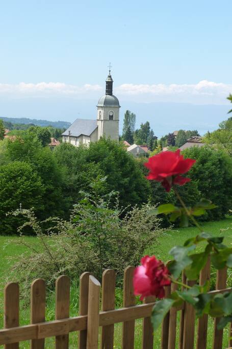 Vue sur le village depuis la terrasse.