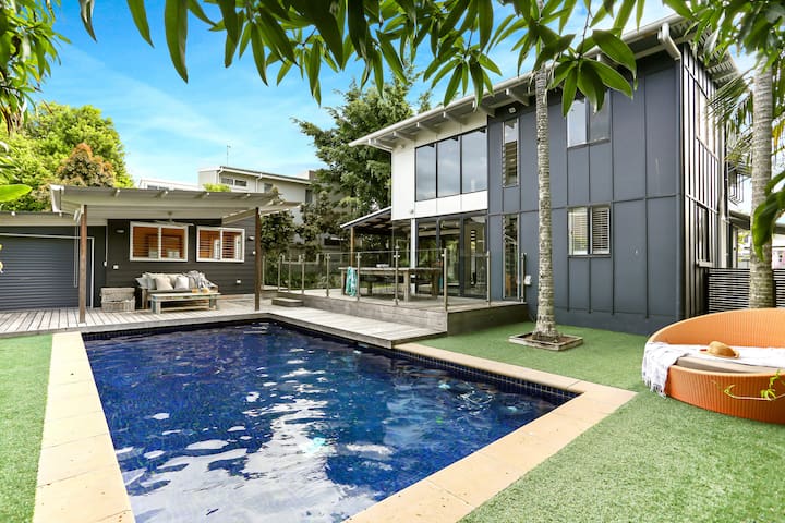 Blue Moon – Walk To Noosa River & Restaurants