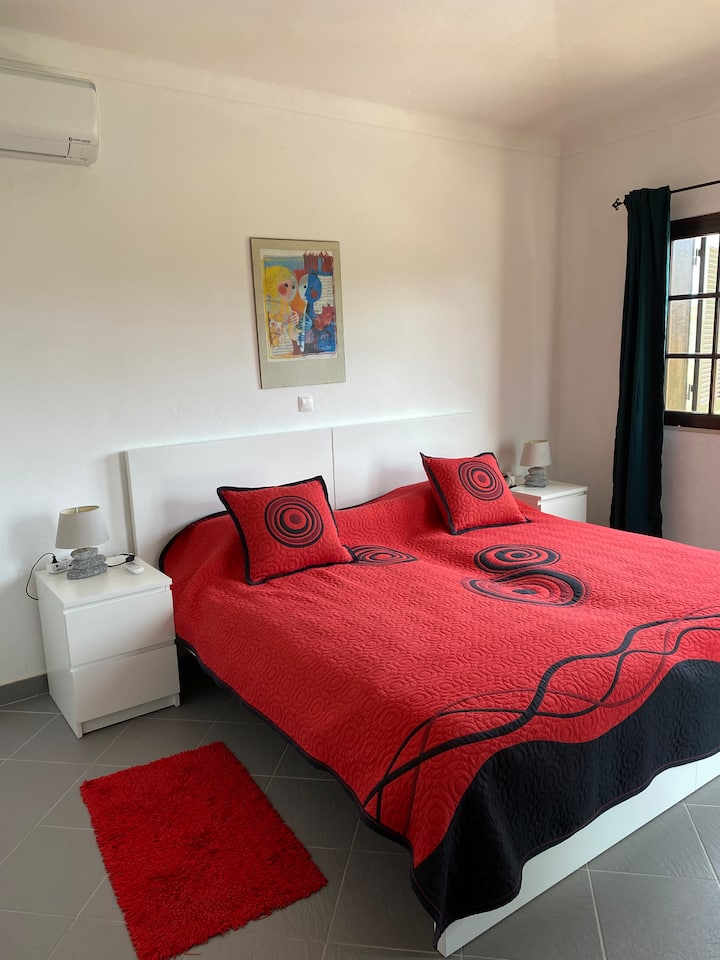 غرفة النوم 2