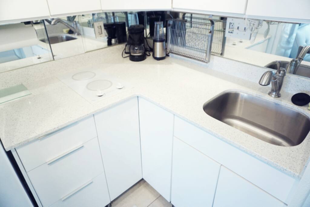 Fully equipped kitchen