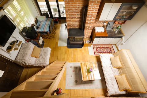 Successful Airbnb property: Cozy Off-Grid Cottage w/ Mountain Views By Una NP in Općina Donji Lapac