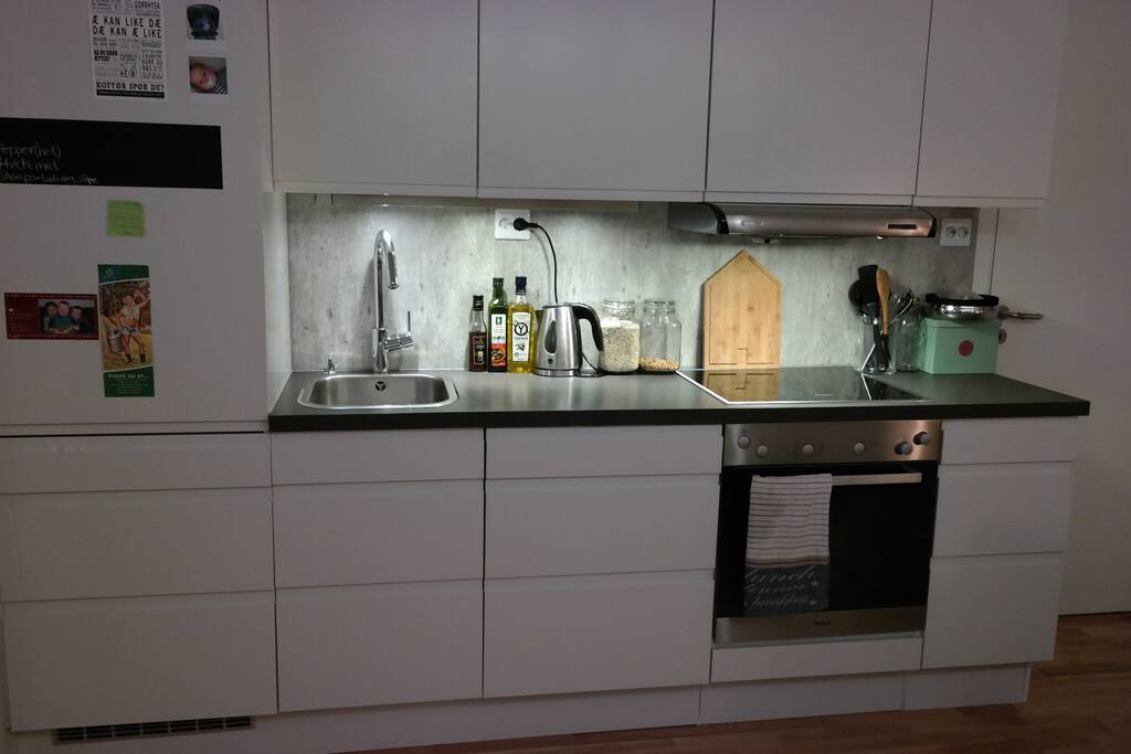 Kitchen with all appliances