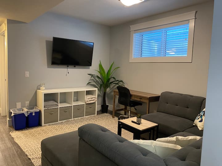 Private Basement Suite With Home Gym - Fort McMurray