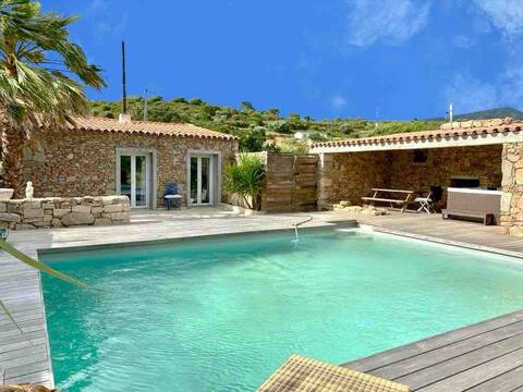 Villa for 6 people with pool