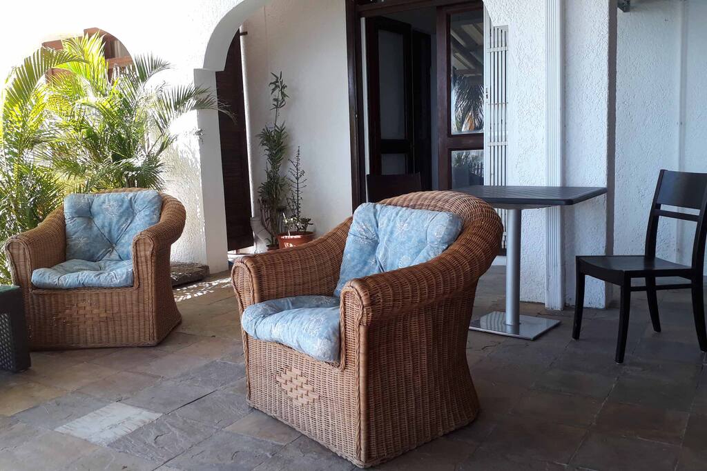 OUTDOOR VERANDA