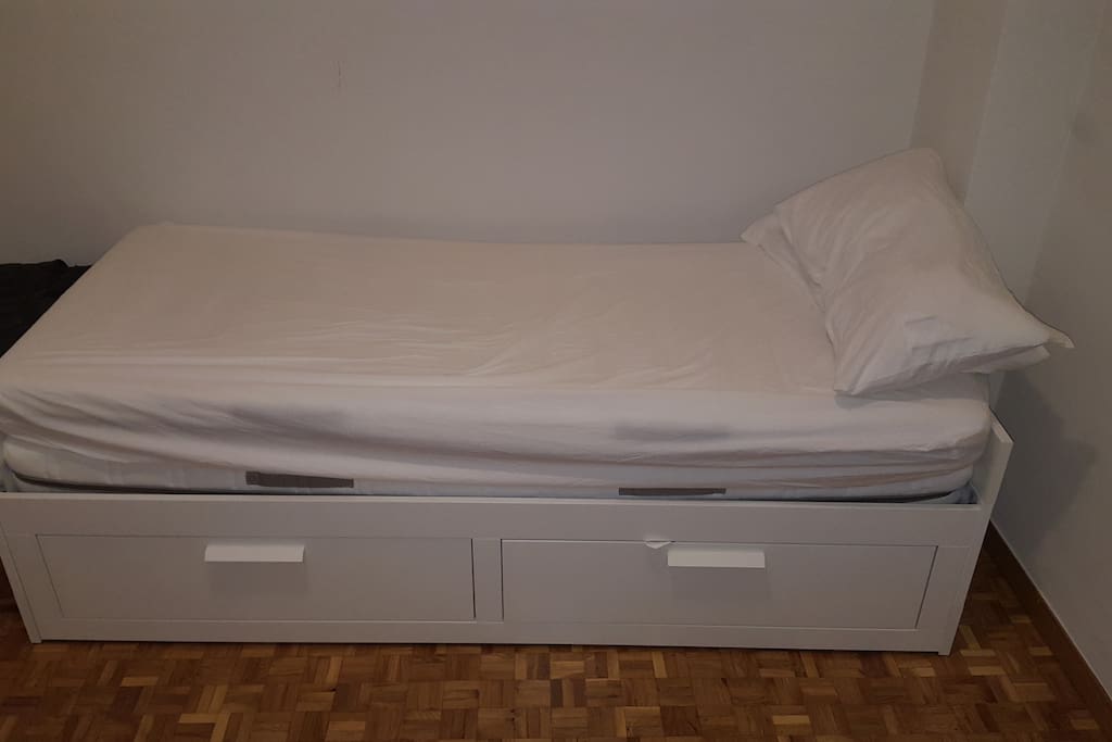 Cama Individual con posibilidad de convertirse en matrimonial