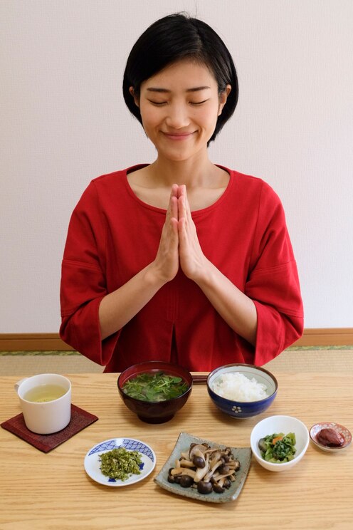 Show full-screen, host-provided image