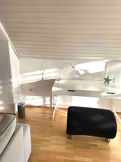 Beliebte Airbnb-Anzeige: Cozy bright apartment by the forest in Dortmund