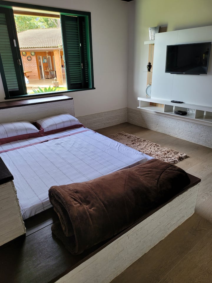 Suite 1 med Sky fuld pakke.