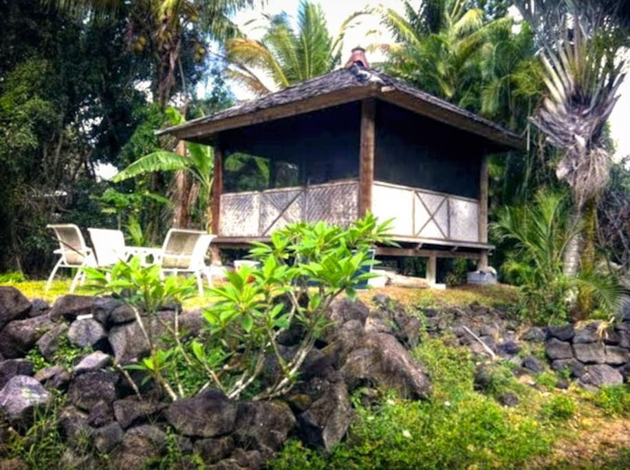 Oceanfront Bali Hut, Big Island, Hawaii
