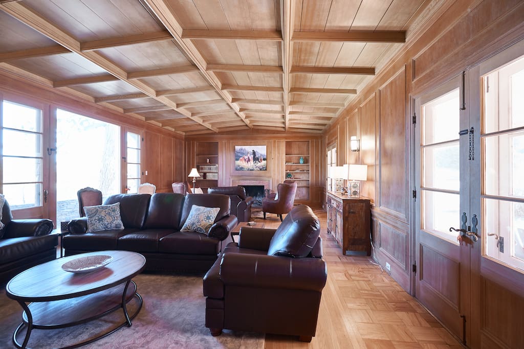 Living Room featuring leather seating