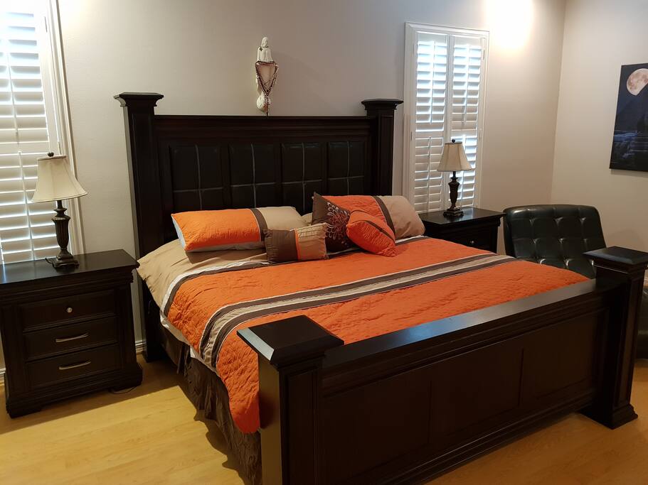 Master bedeoom king size, and rest sofa