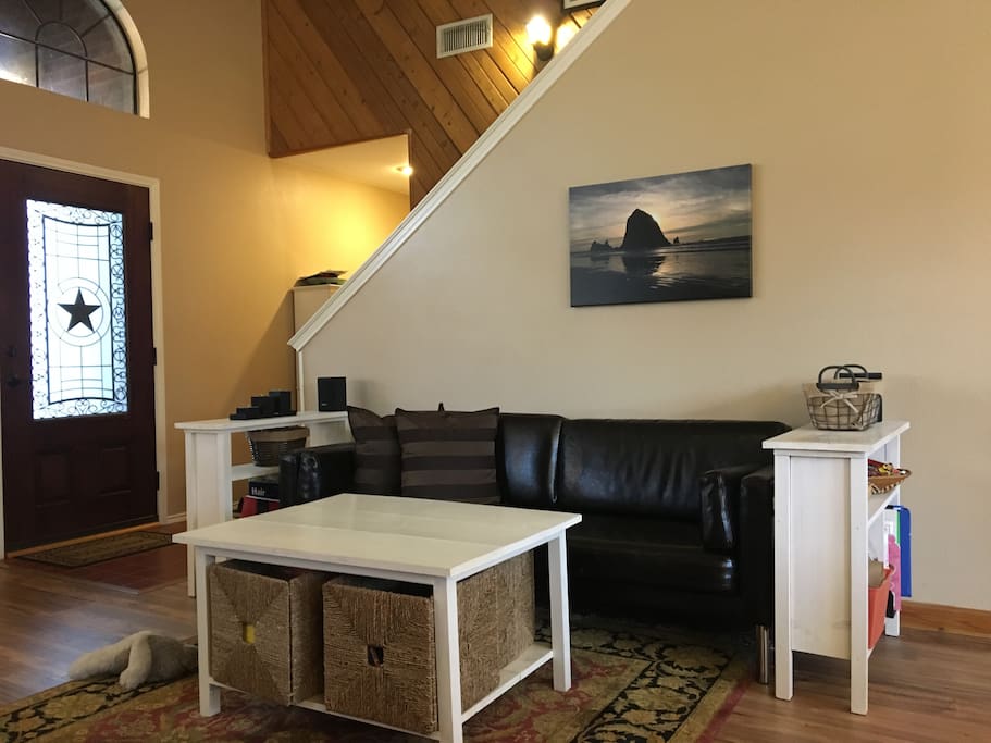 Living rooLiving Room