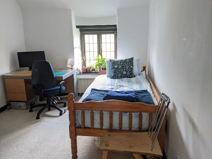 Bedroom 4 with workspace