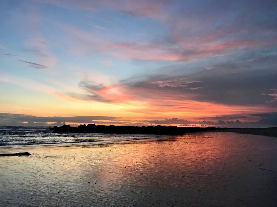 One of the attractions of Playa Santa Teresa, photographing the sunsets