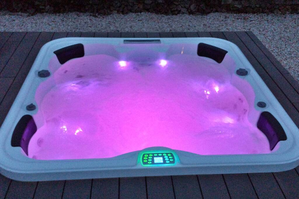 Jacuzzi