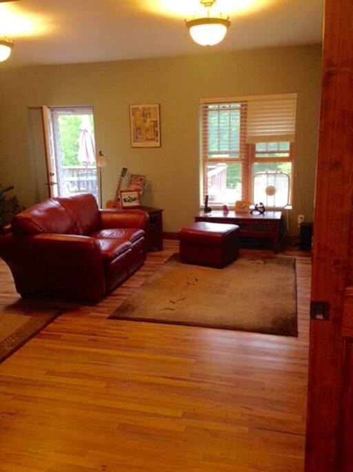 Guest living room