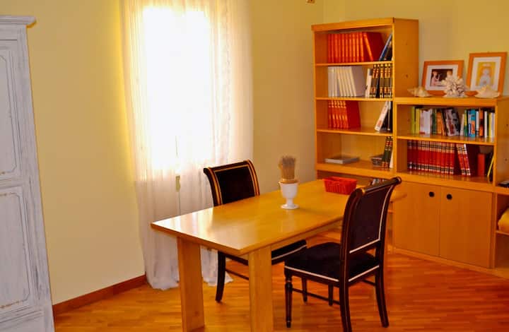 desktop and library in the room