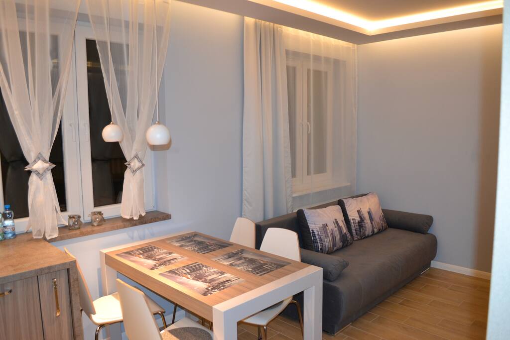 Salon, jadalnia (living room, dining)