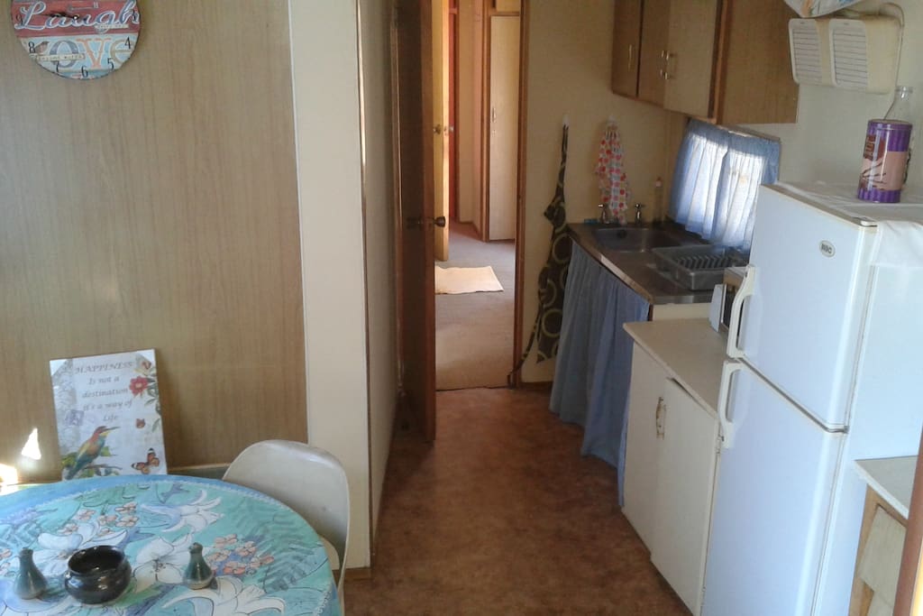 Kitchen & dining