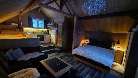 Special stable loft.
Right on the slopes