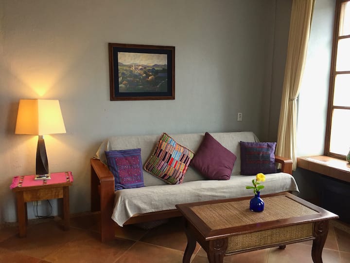 客厅-第二间卧室