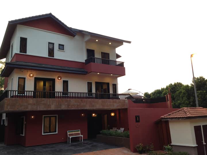 Cosy Bungalow within KL city Mins Seputeh Bungalows for Rent in