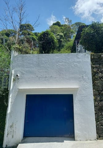 Entire home with 3 bedrooms in Petrópolis - Casa aconchegante com muito verde e estilo